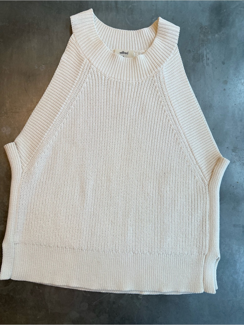 Wilfred Off-White Ribbed Crewneck Sleeveless Sweater